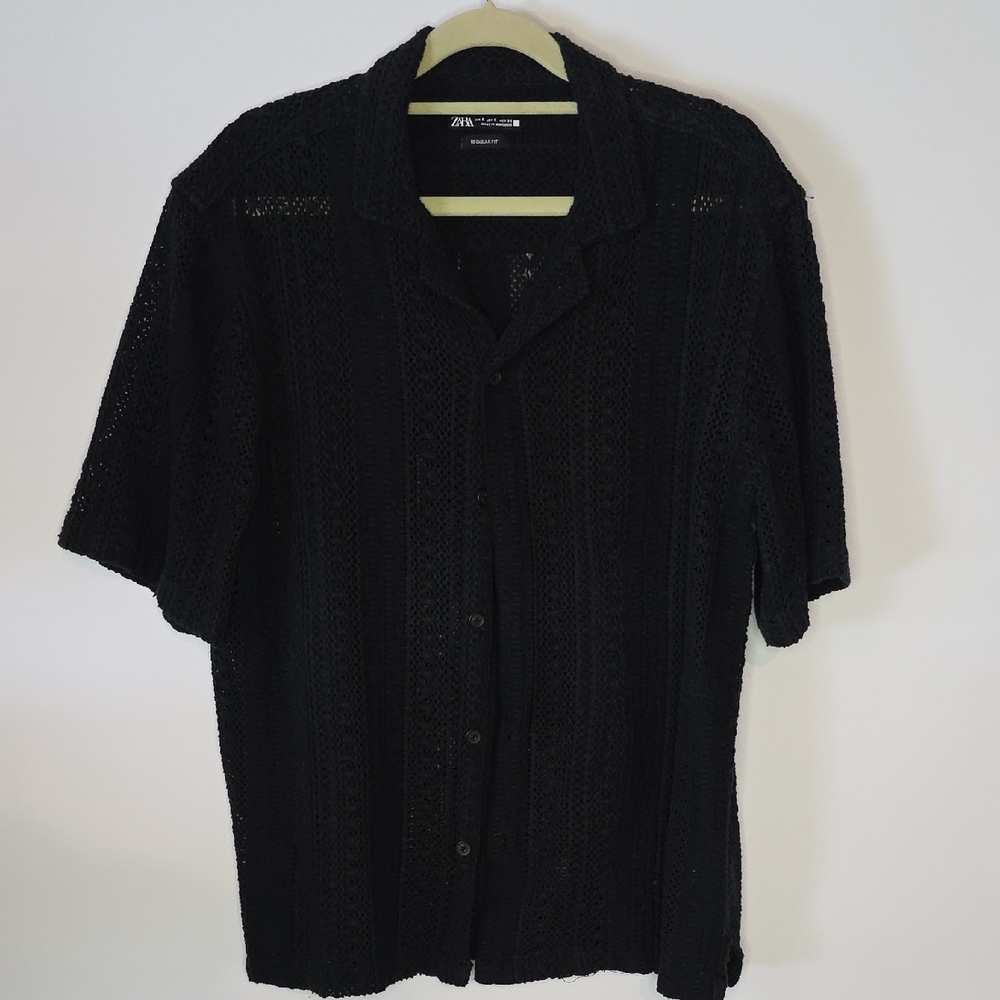 Zara Men's Textured Black Button Down Shirt